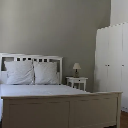 La Folie Des Remparts *