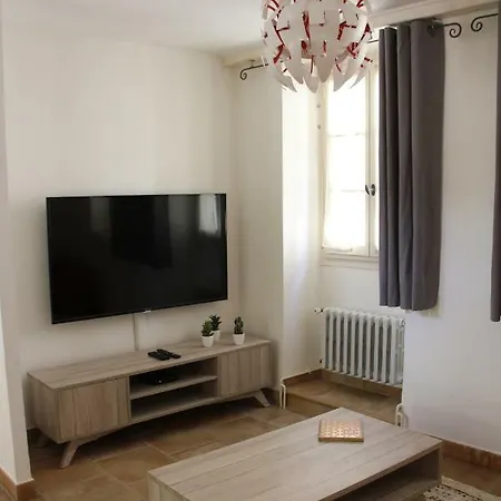 La Folie Des Remparts *