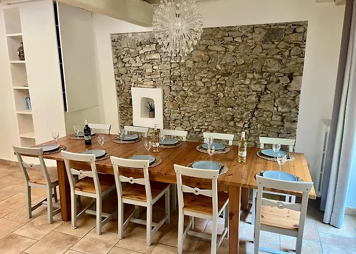 La Folie Des Remparts Дом отдыха