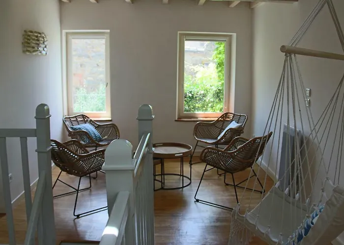 La Folie Des Remparts * قرقشونه