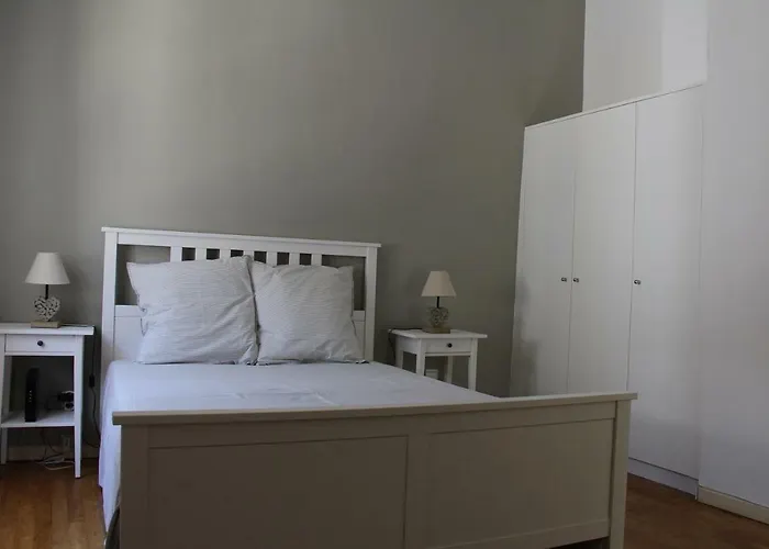 La Folie Des Remparts *