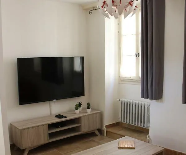 La Folie Des Remparts *